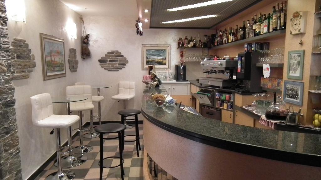 Hotel Montepizzo Lizzano In Belvedere Buitenkant foto