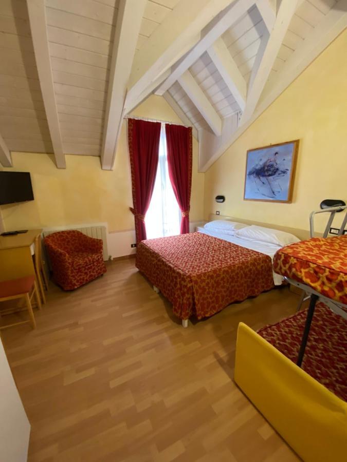 Hotel Montepizzo Lizzano In Belvedere Buitenkant foto