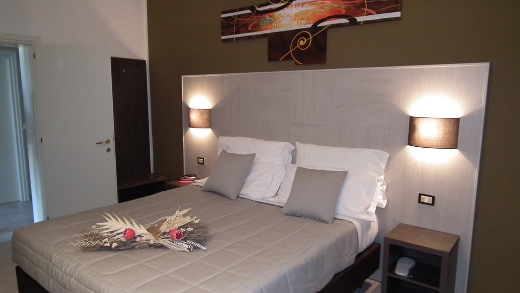 Hotel Montepizzo Lizzano In Belvedere Kamer foto